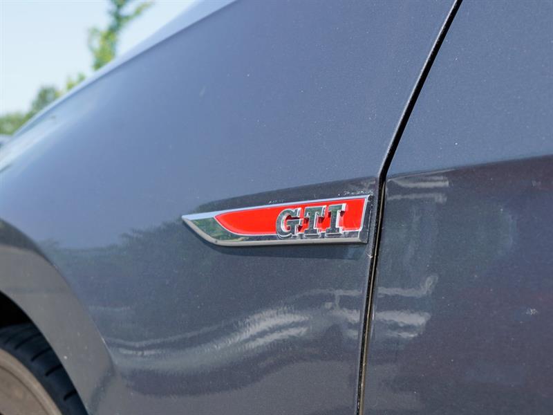 volkswagen Golf GTI 2018 - 10