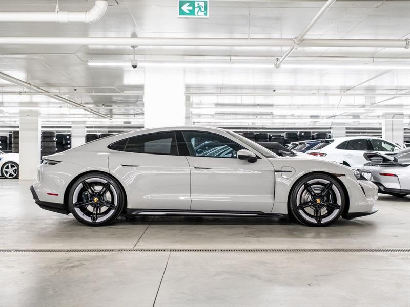 porsche Taycan 2024 - 2