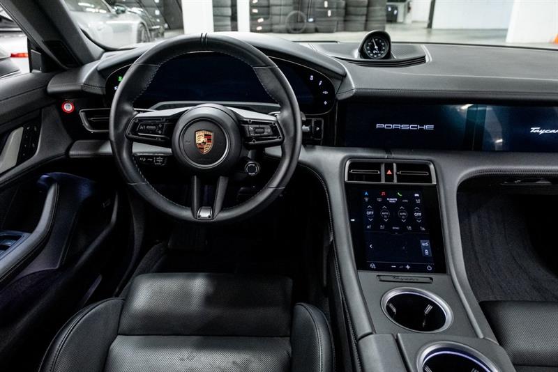 porsche Taycan 2024 - 24