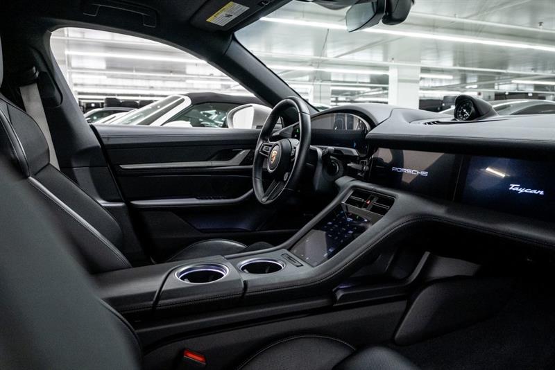 porsche Taycan 2024 - 27