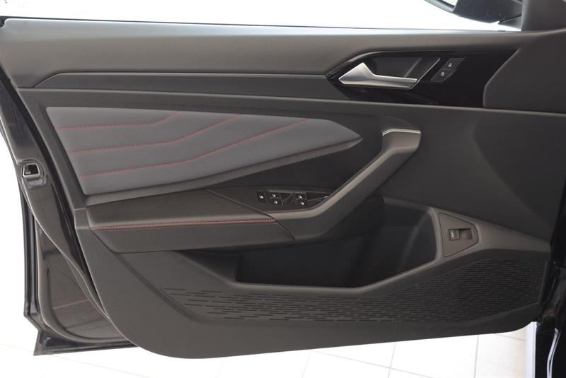 volkswagen Jetta GLI 2025 - 17