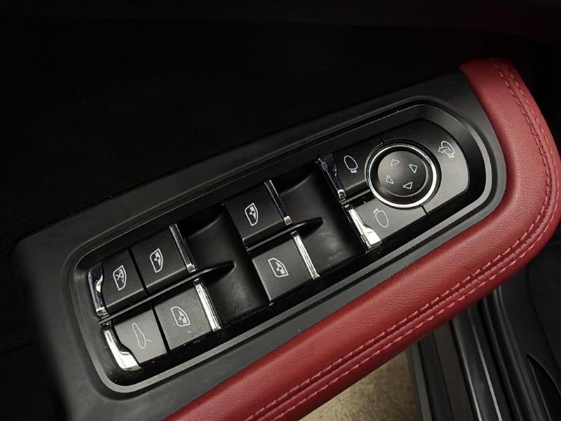 porsche Macan 2023 - 31