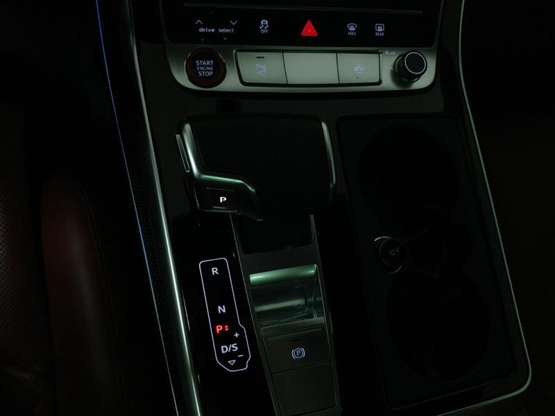 audi SQ8 2022 - 16