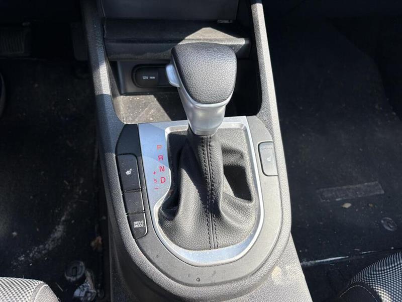 kia Forte 2023 - 12