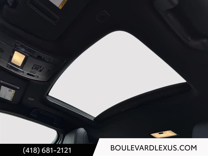 lexus UX 2024 - 11