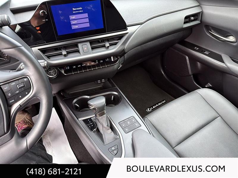 lexus UX 2024 - 16