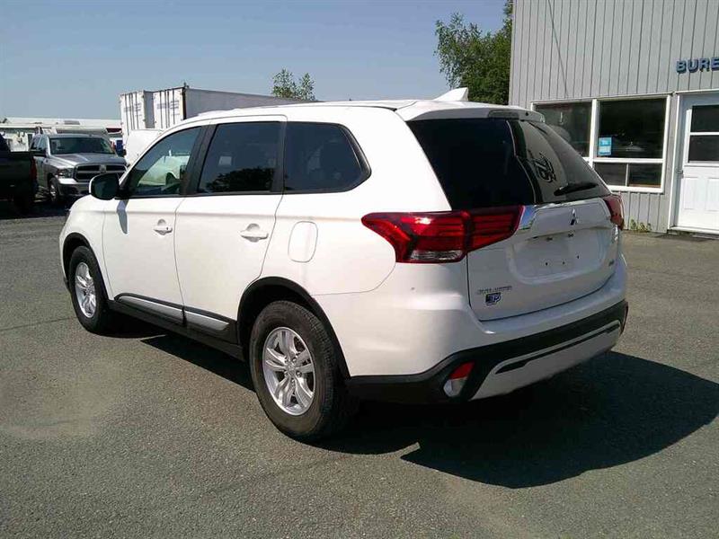 mitsubishi Outlander 2020 - 3