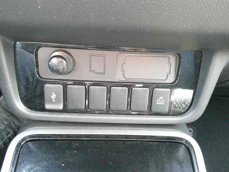 mitsubishi Outlander 2020 - 17