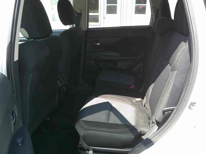 mitsubishi Outlander 2020 - 21