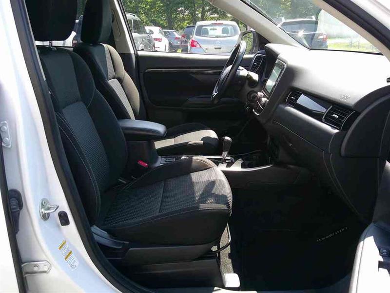 mitsubishi Outlander 2020 - 26