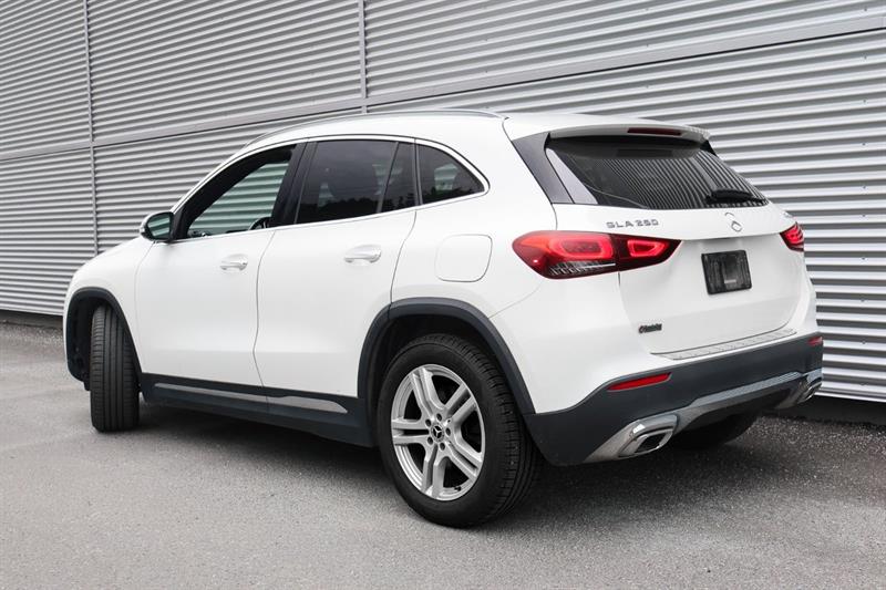 mercedes-benz GLA 2021 - 7