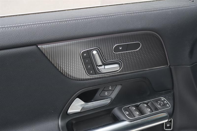 mercedes-benz GLA 2021 - 10