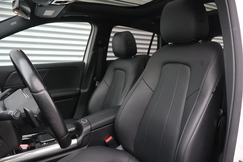 mercedes-benz GLA 2021 - 11
