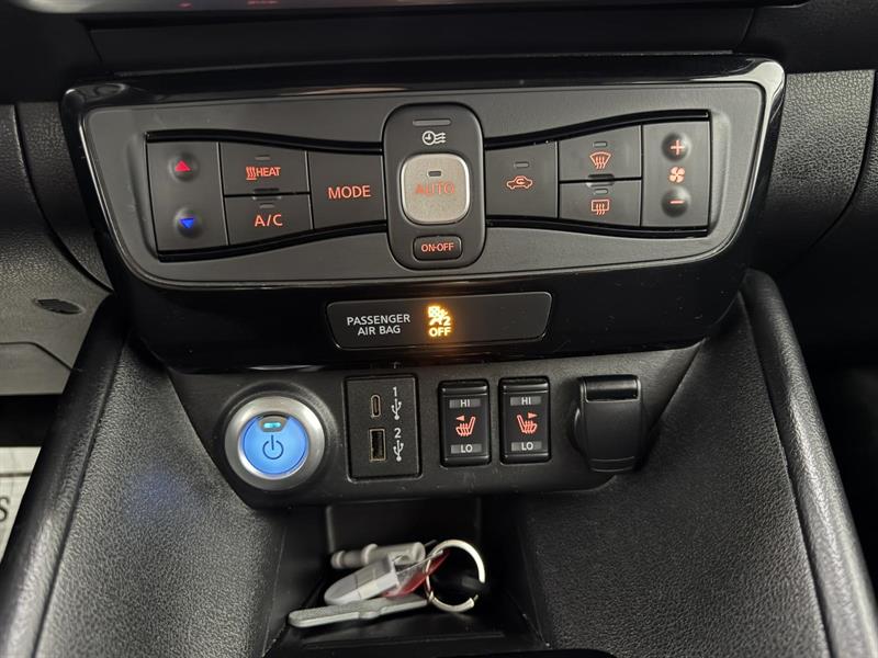 nissan LEAF 2023 - 17