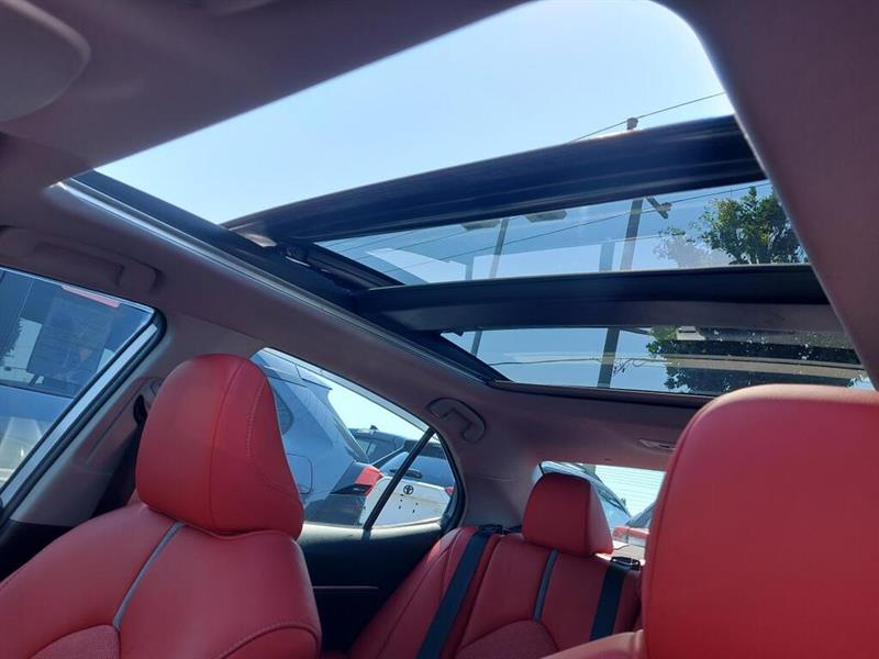 toyota Camry 2020 - 11