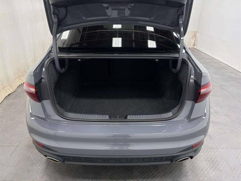 volkswagen Jetta 2023 - 8