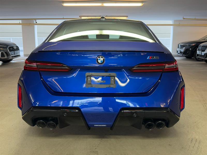 bmw M5 2025 - 6
