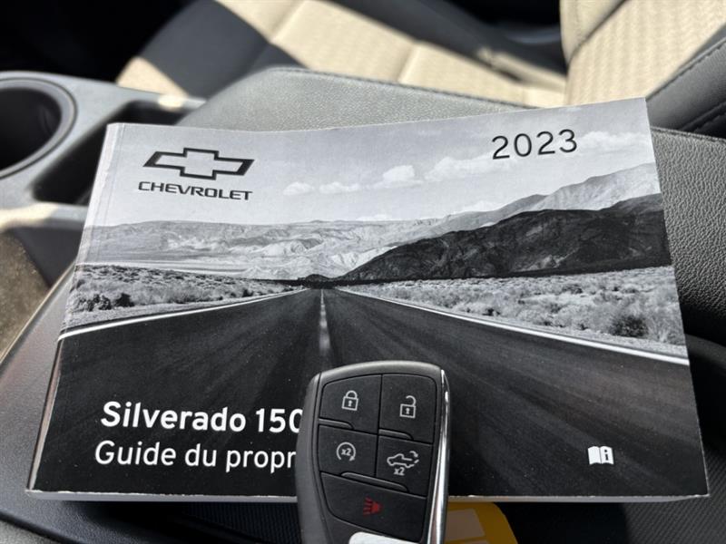 chevrolet Silverado 1500 2023 - 26