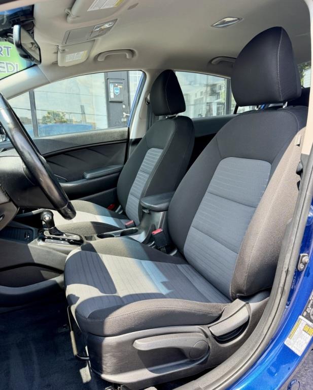 kia Forte 2018 - 11