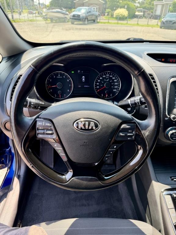 kia Forte 2018 - 12