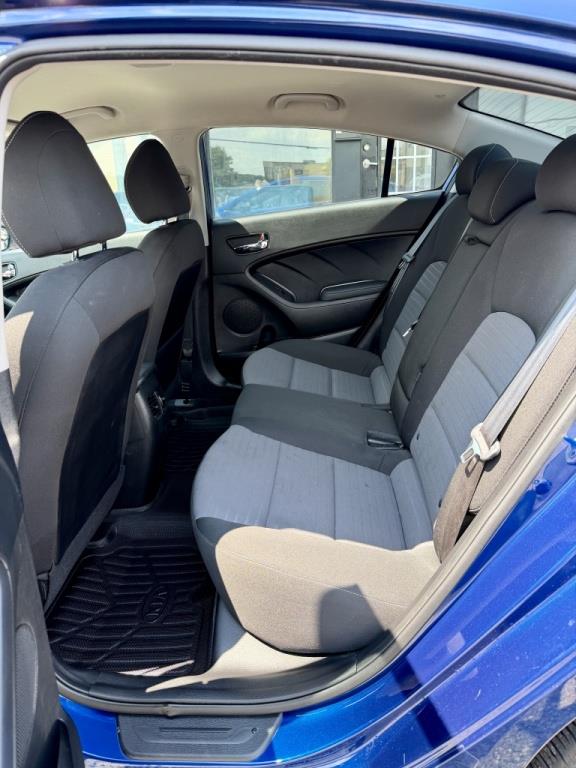 kia Forte 2018 - 16