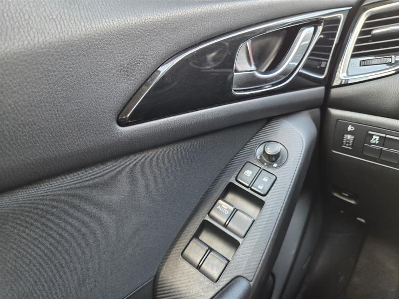mazda Mazda3 2014 - 35