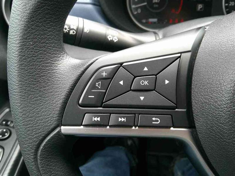nissan Versa 2025 - 9
