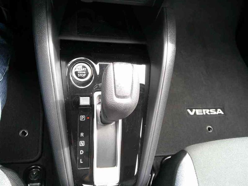 nissan Versa 2025 - 17