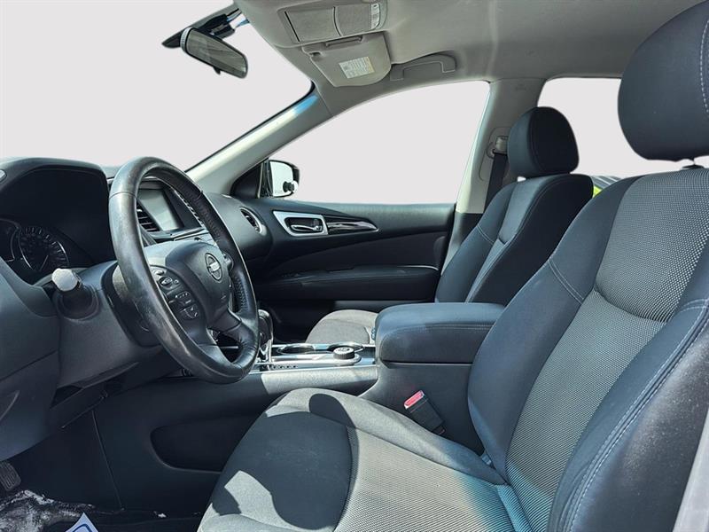 nissan Pathfinder 2017 - 13
