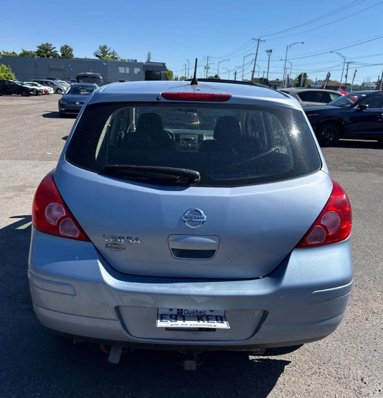 nissan Versa 2009