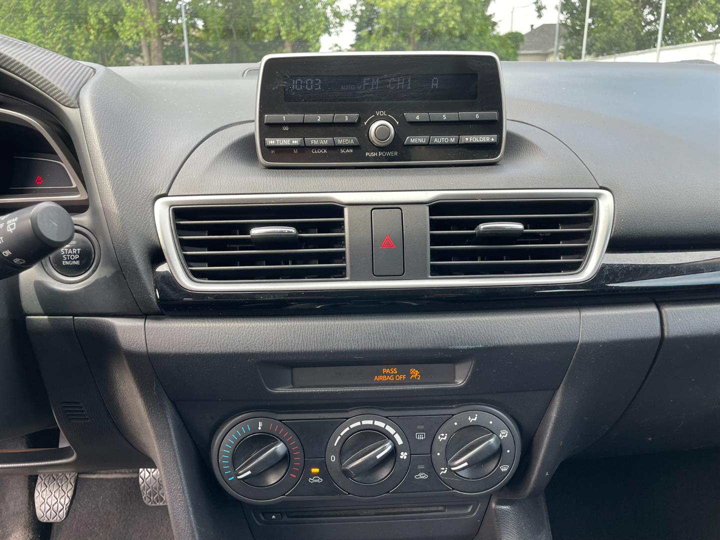 mazda Mazda3 2015 - 13