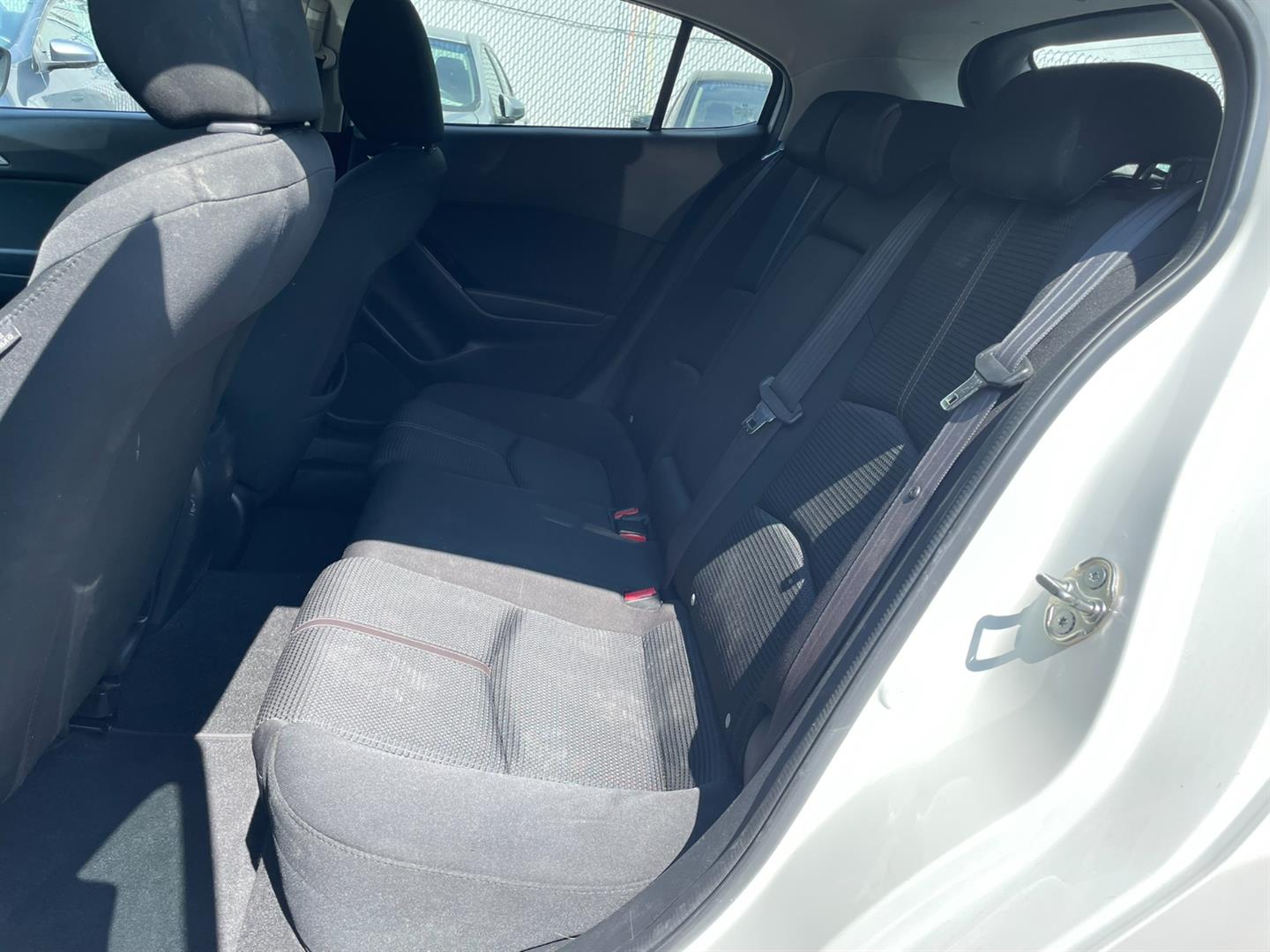 mazda Mazda3 2017 - 9