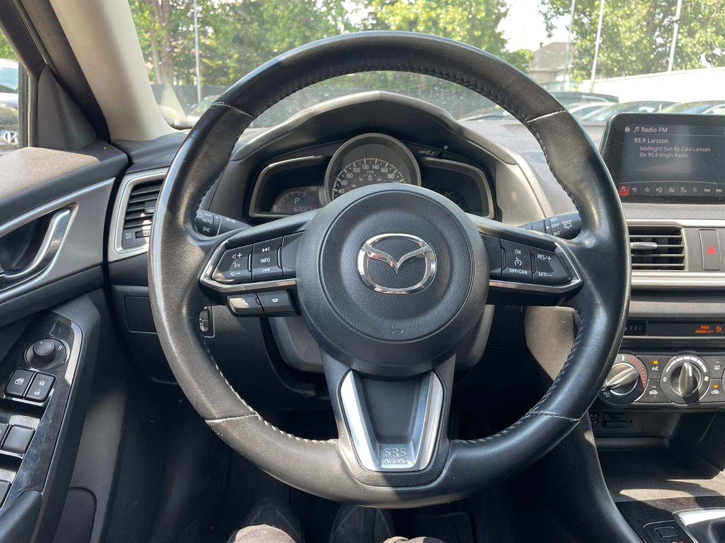 mazda Mazda3 2017 - 15