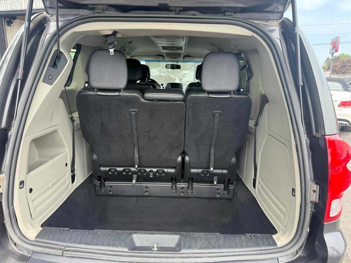dodge Grand Caravan 2015 - 24