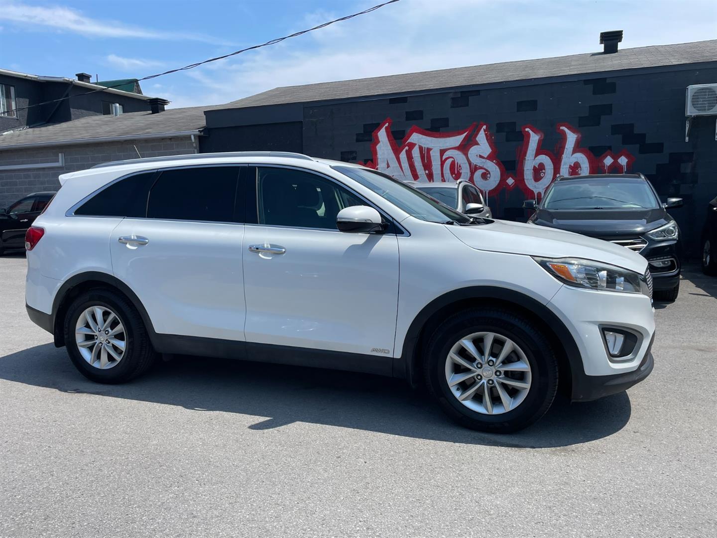 White 2016 Kia Sorento SUV / Crossover All-Wheel Drive Automatic