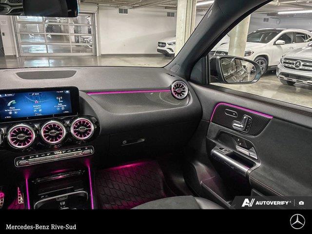 mercedes-benz GLA 2022 - 11