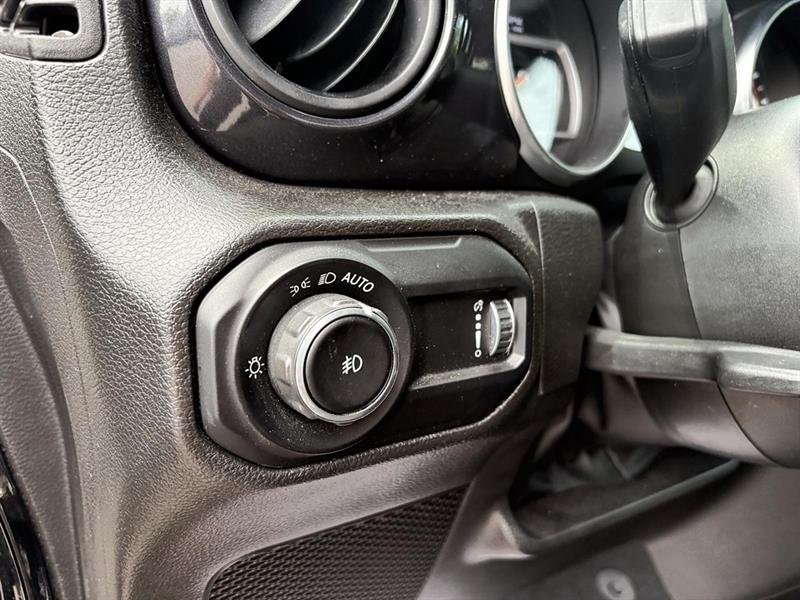 jeep Wrangler 2023 - 12