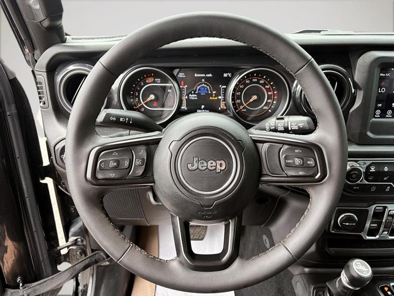 jeep Wrangler 2023 - 13