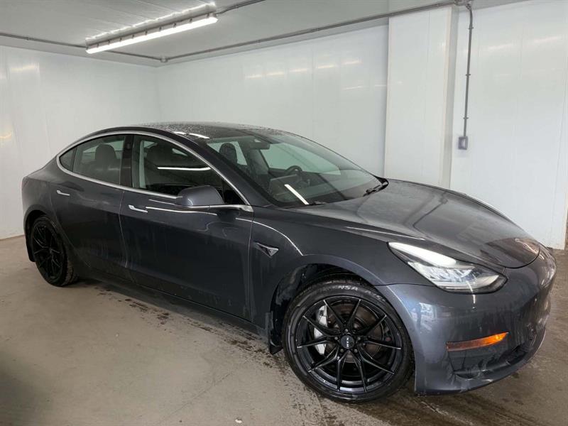 tesla Model 3 2020