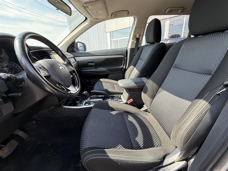 mitsubishi Outlander 2017 - 16