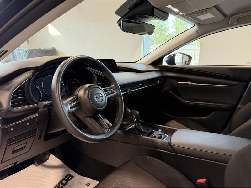 mazda Mazda3 2022 - 11