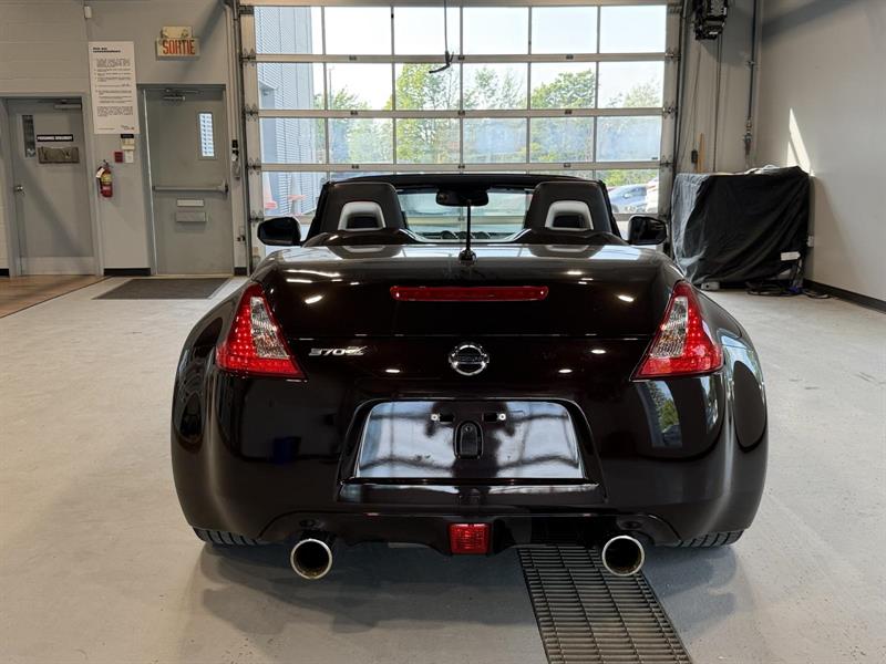nissan 370Z 2013 - 10