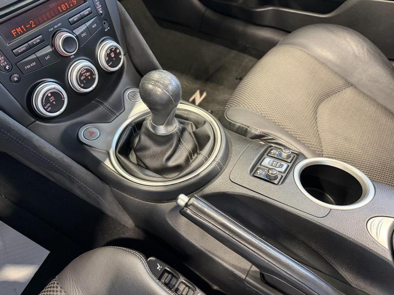 nissan 370Z 2013 - 23