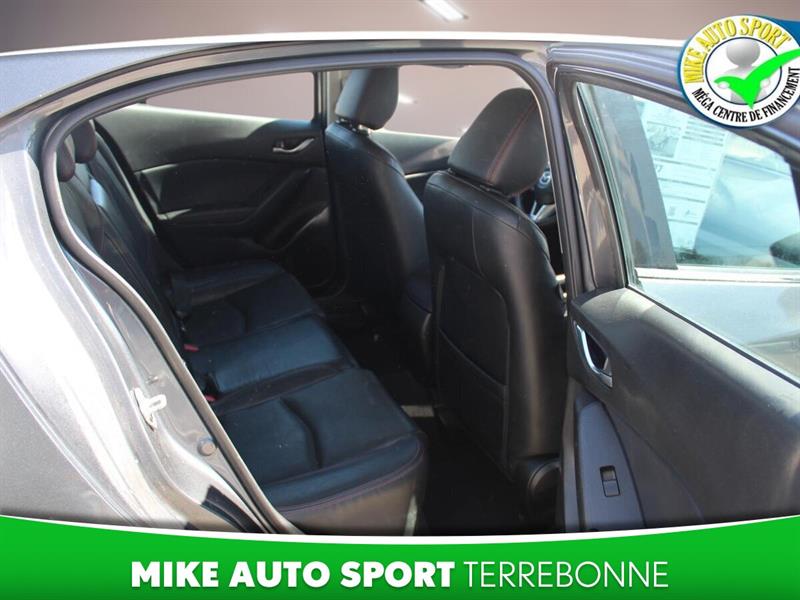 mazda Mazda3 2015 - 12
