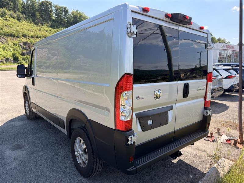 ram ProMaster fourgonnette utilitaire 2024 - 4