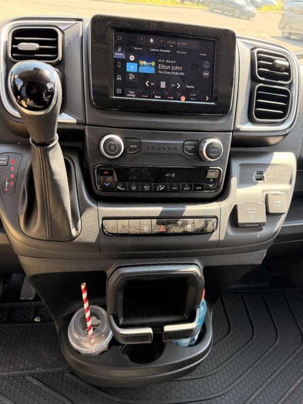 ram ProMaster fourgonnette utilitaire 2024 - 17
