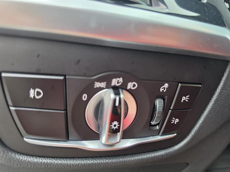 bmw X3 2018 - 24