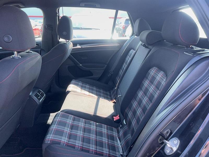 volkswagen Golf GTI 2017 - 10
