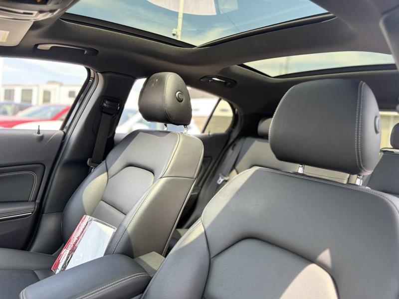 mercedes-benz GLA 2019 - 11