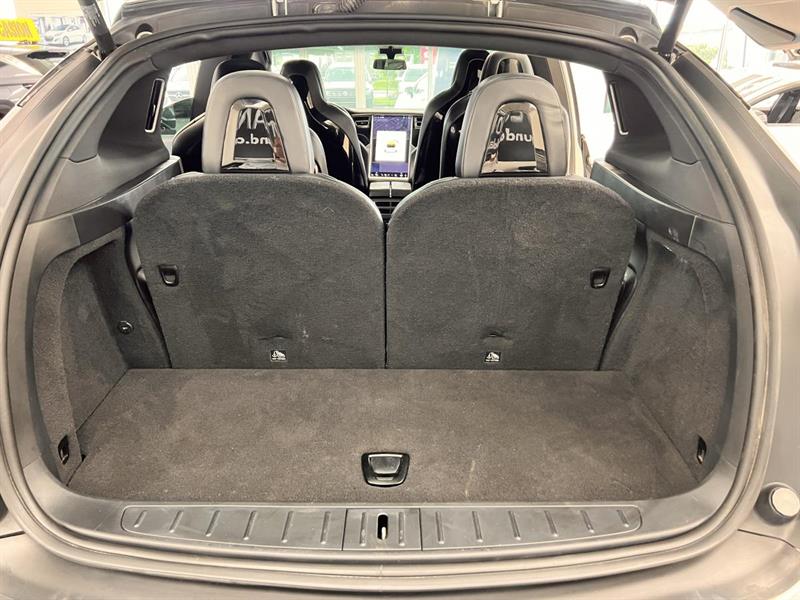 tesla Model X 2016 - 10